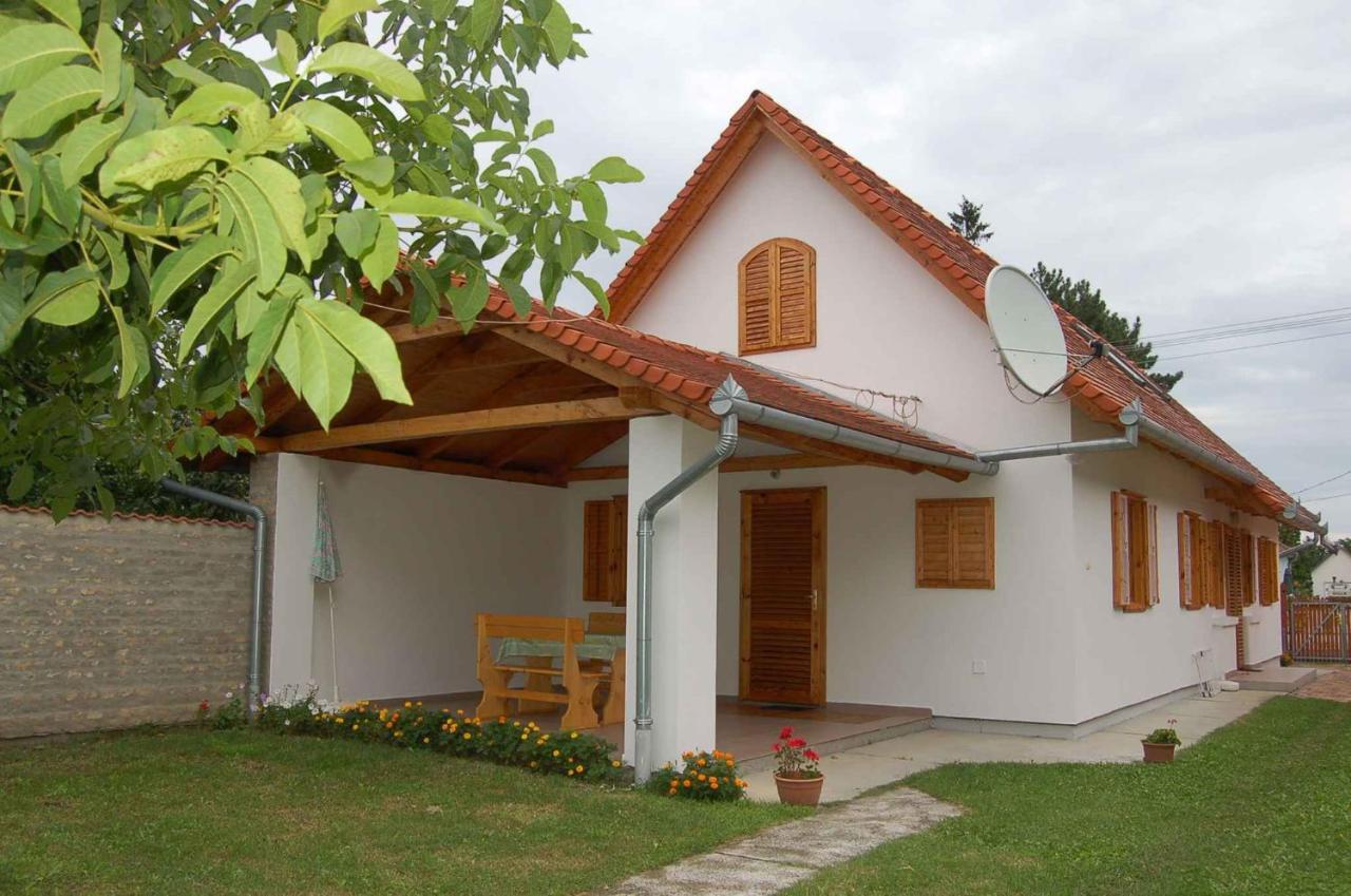Apartment Balatonbereny 8 Esterno foto
